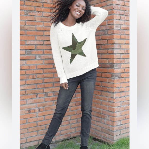 Wooden Ships Green CAMO STAR RAGLAN CREW White Sweater Sz M/L Mohair/Wool - Picture 7 of 12